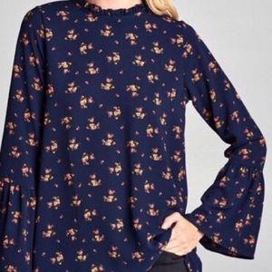 Orange Creek Blue Floral Blouse w/Bell Sleeves M